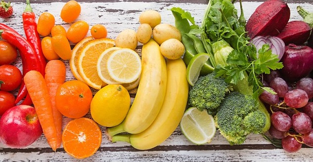 brightly-colored-vegetables-and-fruit